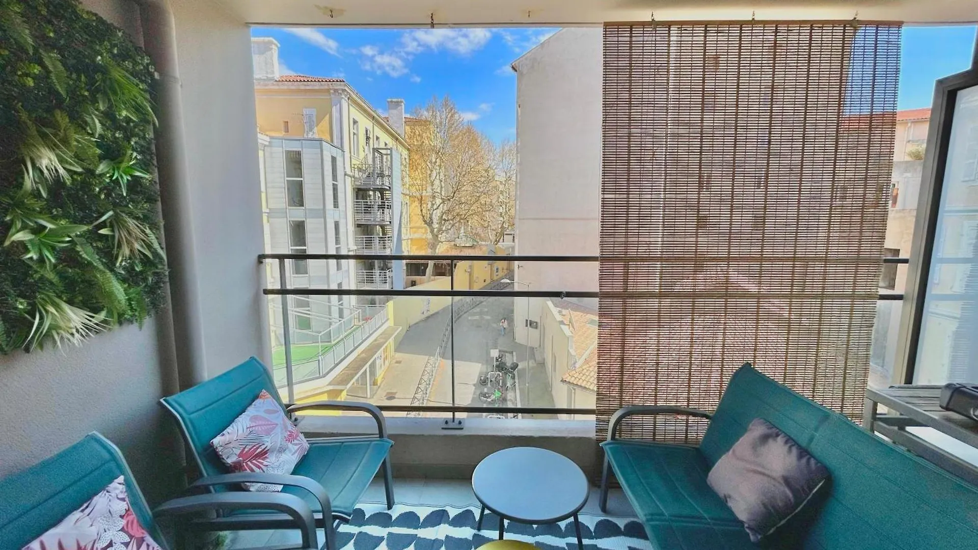 Appartement Le 13OR - centre avec parking et extérieur à Marseille