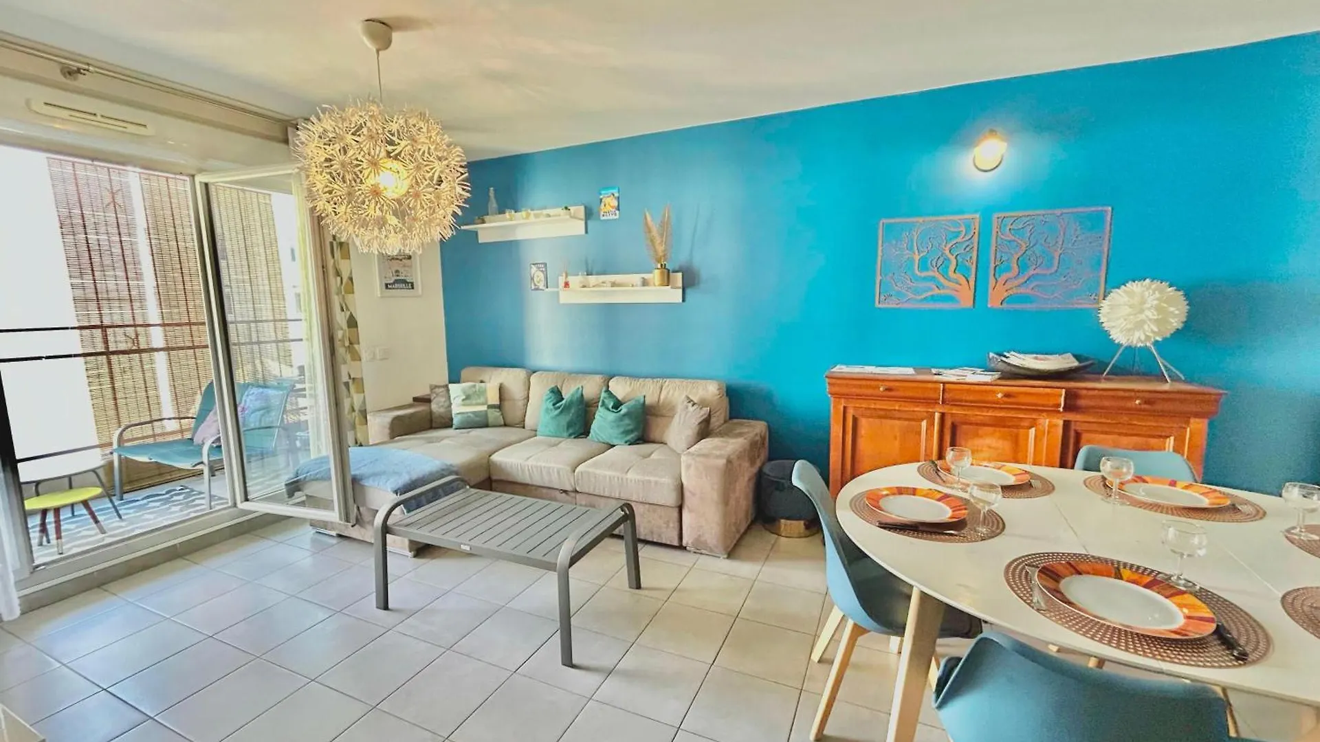 Le 13Or - Appartement De Charme En Plein Centre Ville Avec Parking Et Jolie Terrasse - Panier Joliette Vieux Port Marseilles Apartment